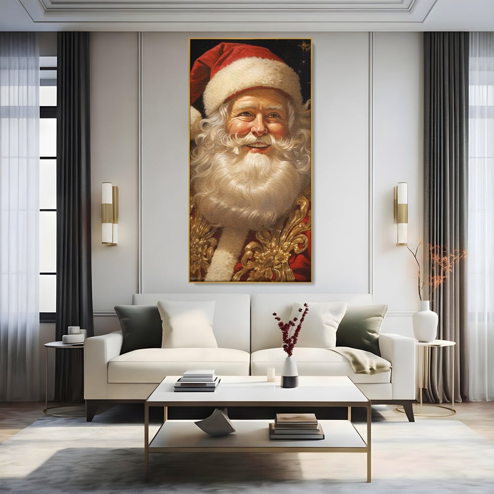 Tablou canvas cu tablou canvas cu portretul lui mos craciun, in rama de aluminiu auriu, pe perete intr-un living